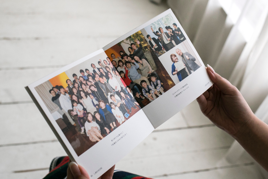 フラットに開いて飾れる一冊に【ROUGH(ラフ)】/フォトブック・アルバム